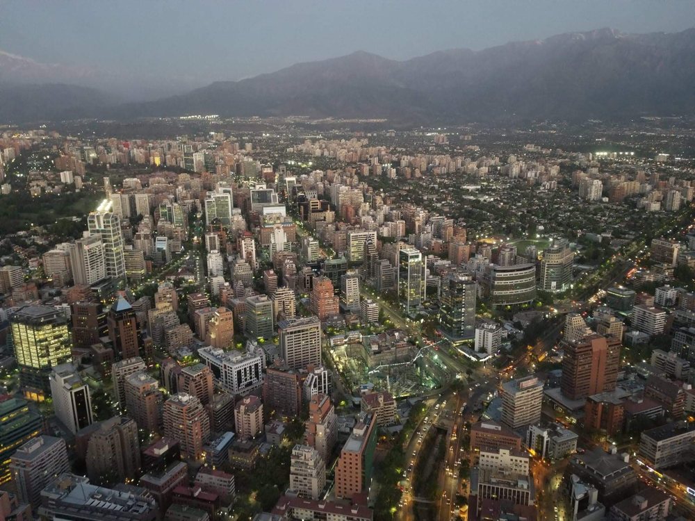 Vista de Santiago desde el mirador Sky Costanera